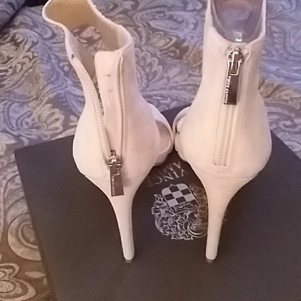 shoes - Picture 6 of 7